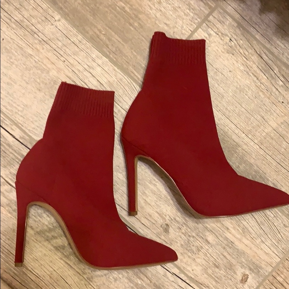 Aldo Sock Booties Size 5